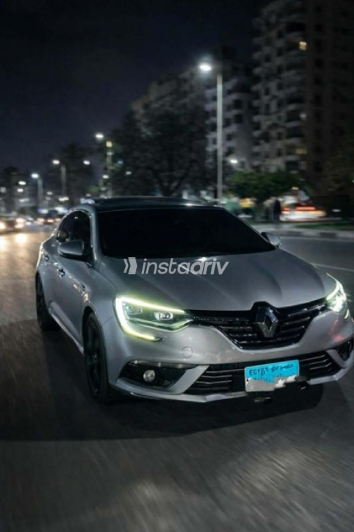 رينو ميجان 2020 فضي أوتوماتيك مستعملة للبيع في مصر الجديدة - 4