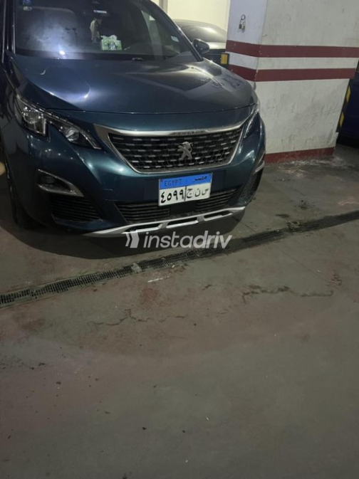 Peugeot 5008 2020 Green Automatic Used for Sale in Alexandria - 1