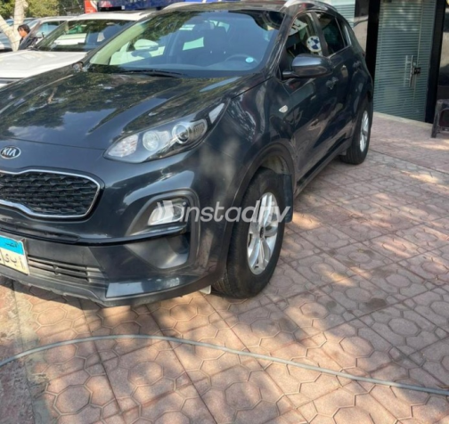Kia Sportage 2022 Gray Automatic Used for Sale in Cairo - 1