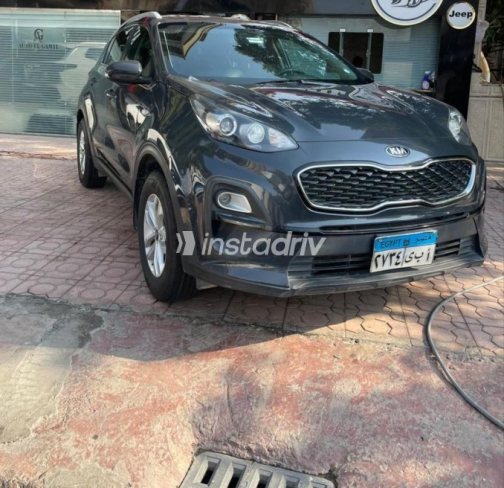 Kia Sportage 2022 Gray Automatic Used for Sale in Cairo - 5