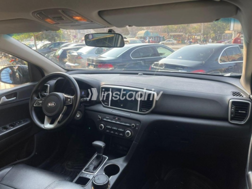 Kia Sportage 2022 Gray Automatic Used for Sale in Cairo - 6