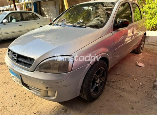 Opel Corsa 2004 Silver Manual Used for Sale in Cairo - 5