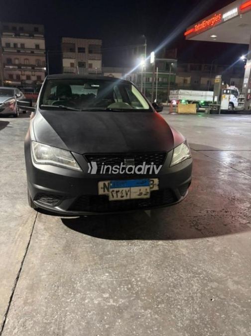 Seat Toledo 2014 Black Automatic Used for Sale in Cairo - 4