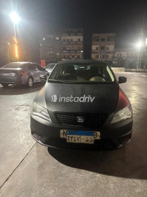 Seat Toledo 2014 Black Automatic Used for Sale in Cairo - 6