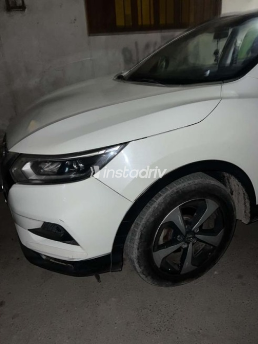 Nissan Qashqai 2018 White Automatic Used for Sale in Tanta - 2