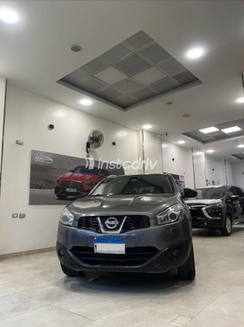 Nissan Qashqai 2014 Gray Automatic Used for Sale in El Haram - 1