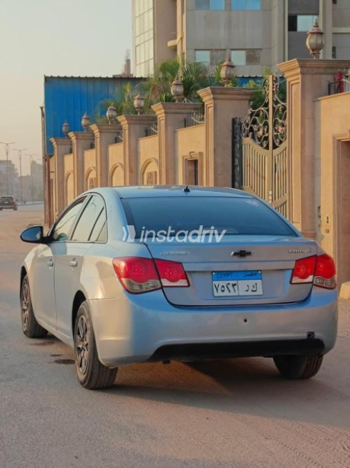 Chevrolet Cruze 2010 Cyan Automatic Used for Sale in Giza - 5
