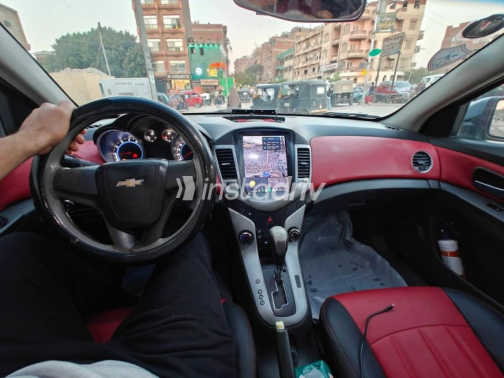 Chevrolet Cruze 2010 Cyan Automatic Used for Sale in Giza - 8