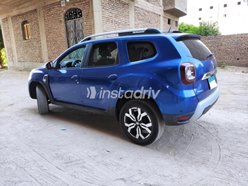 Renault Duster 2022 Blue Automatic Used for Sale in Luxor - 4