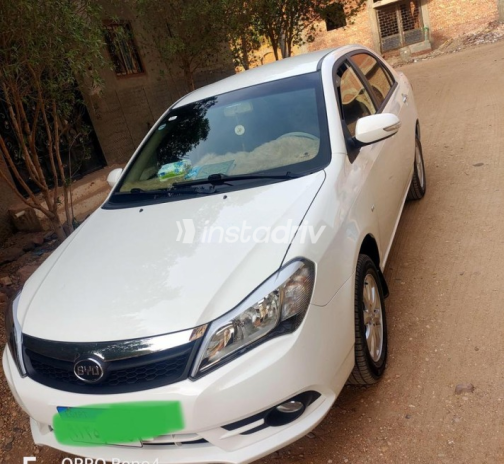 Byd F3 2024 White Manual Used for Sale in Aswan - 1