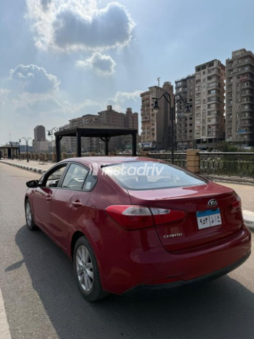 Kia Cerato 2015 Red Automatic Used for Sale in Banha - 3