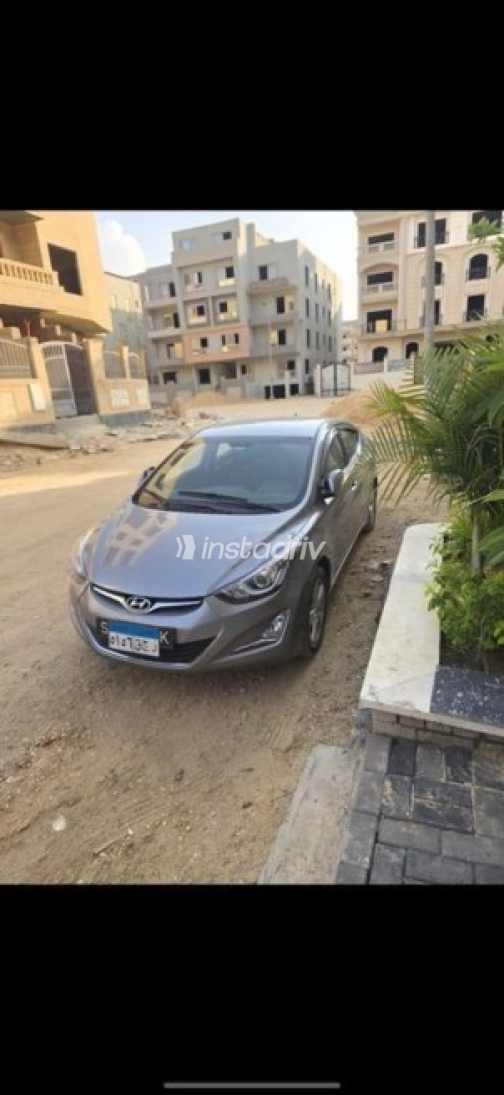 Hyundai Avante 2017 Silver Automatic Used for Sale in 6 October - 2