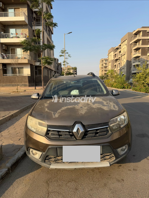 رينو سانديرو  ( ستيب  واى ) 2019 بني أوتوماتيك مستعملة للبيع في القاهرة الكبرى ( القاهرة - الجيزة) - 4