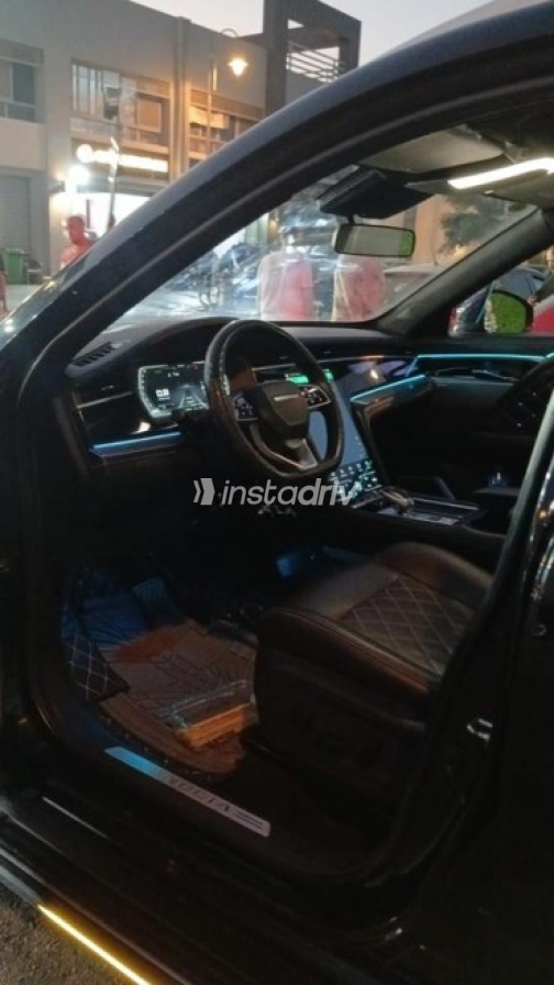 Dongfeng Venucia Star 2023 Black Automatic Used for Sale in Madinaty - 5
