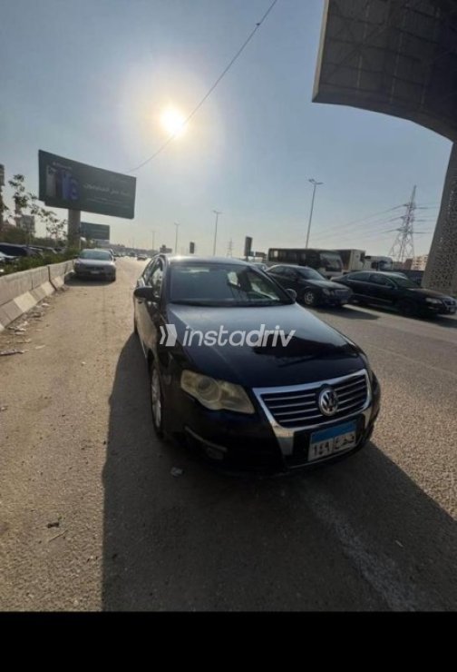 Volkswagen Passat 2011 Black Automatic Used for Sale in Maadi - 3
