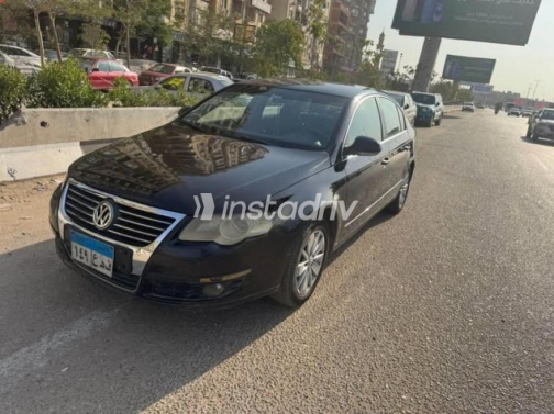 Volkswagen Passat 2011 Black Automatic Used for Sale in Maadi - 4