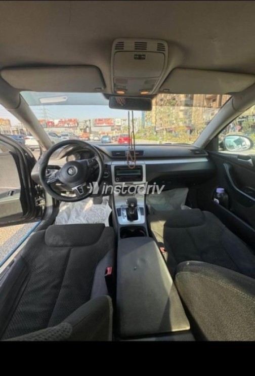 Volkswagen Passat 2011 Black Automatic Used for Sale in Maadi - 6