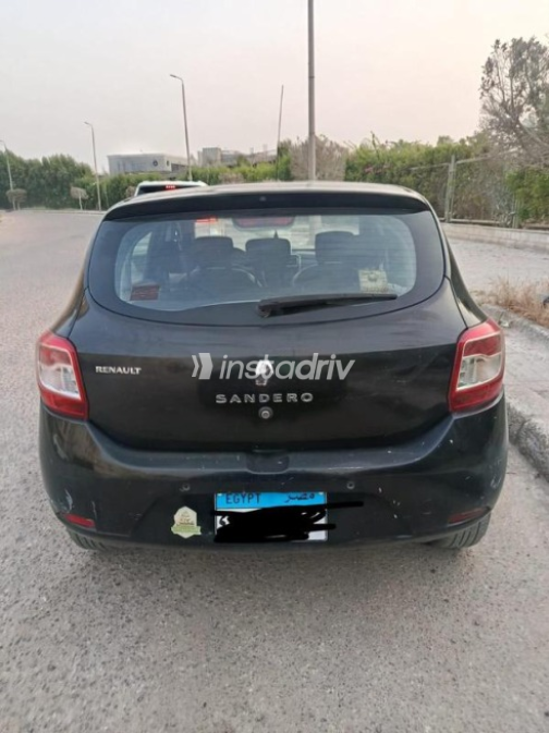 Renault Sandero 2016 Black Automatic Used for Sale in Cairo - 3