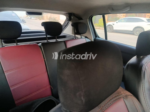 Renault Sandero 2016 Black Automatic Used for Sale in Cairo - 4
