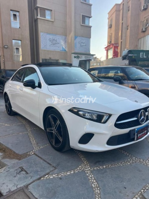 مرسيدس A 180 2021 أبيض أوتوماتيك مستعملة للبيع في مدينة الشيخ زايد - 2