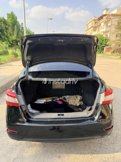 Nissan Sentra 2019 Black Automatic Used for Sale in Cairo - 4