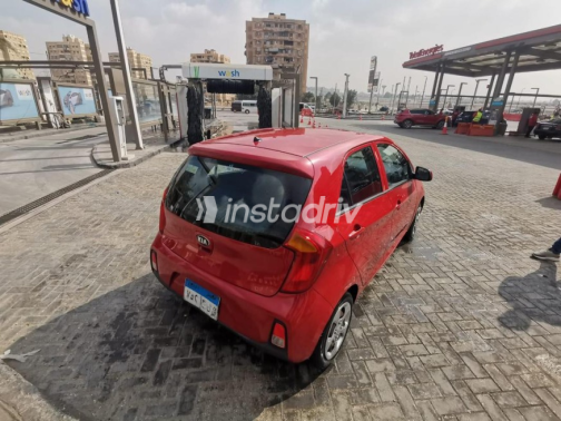 Kia Picanto 2017 Red Automatic Used for Sale in Cairo - 1