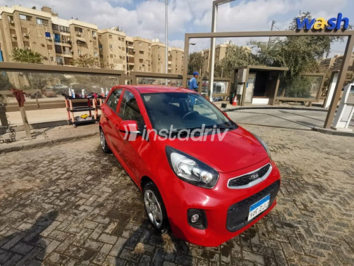 Kia Picanto 2017 Red Automatic Used for Sale in Cairo - 5