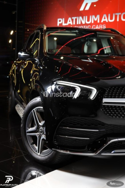 Mercedes GLE 450 2021 Black Automatic Used for Sale in Sheikh Zayed City - 9