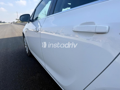 Opel Astra 2017 White Automatic Used for Sale in Cairo - 4