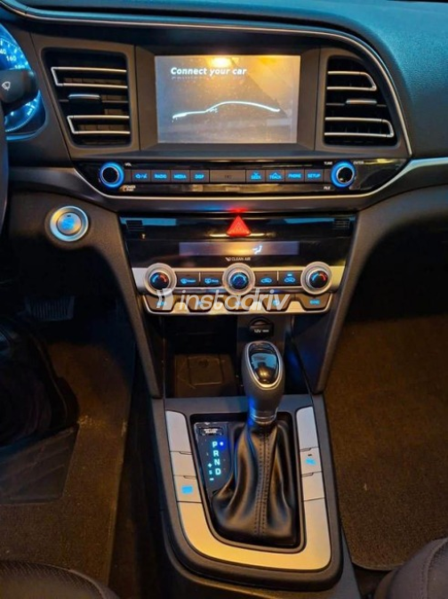 Hyundai Elantra 2025 Red Automatic Used for Sale in Nasr city - 5