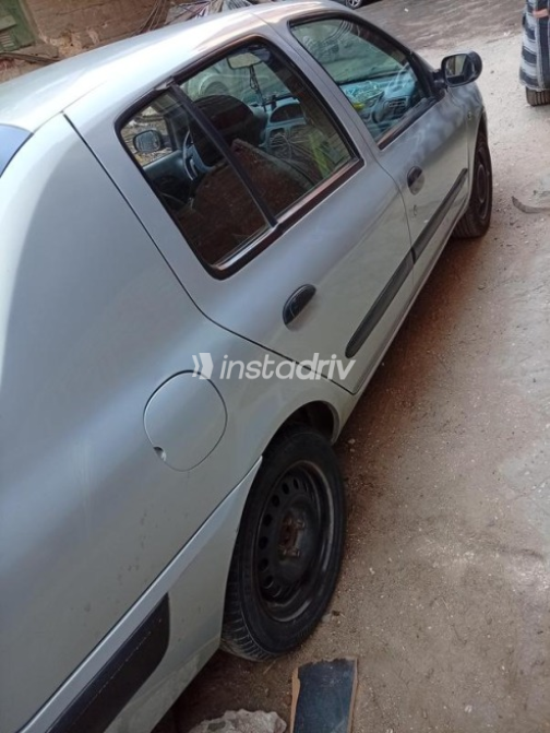Renault Clio 2003 Silver Manual Used for Sale in 6 October - 3