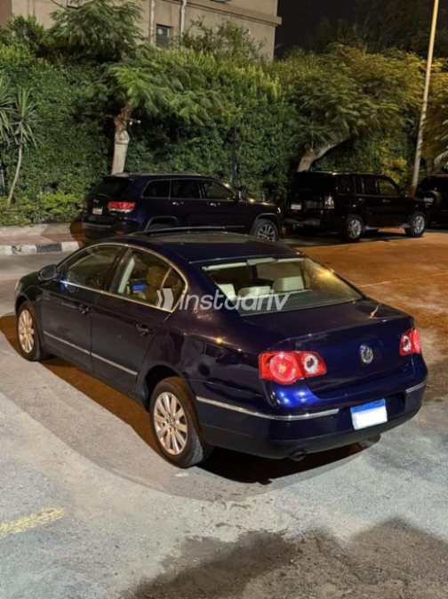 Volkswagen Passat 2006 Dark Blue Automatic Used for Sale in Greater Cairo ( Cairo + Giza) - 3