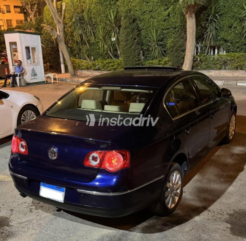 Volkswagen Passat 2006 Dark Blue Automatic Used for Sale in Greater Cairo ( Cairo + Giza) - 4