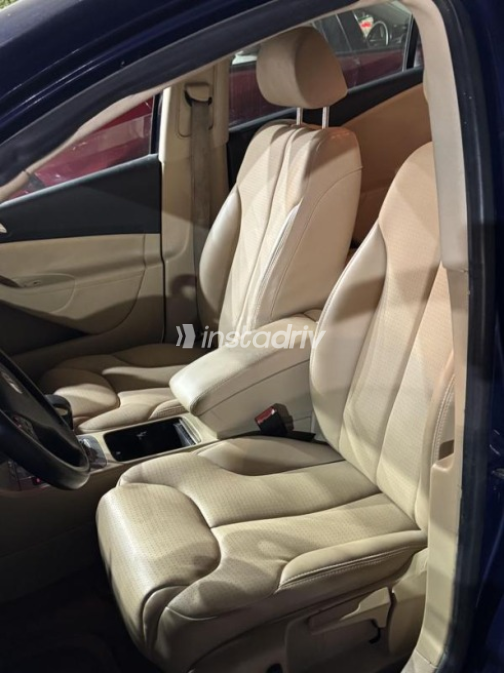 Volkswagen Passat 2006 Dark Blue Automatic Used for Sale in Greater Cairo ( Cairo + Giza) - 6