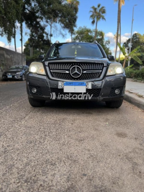 Mercedes GLK 300 2010 White Automatic Used for Sale in Alexandria - 2