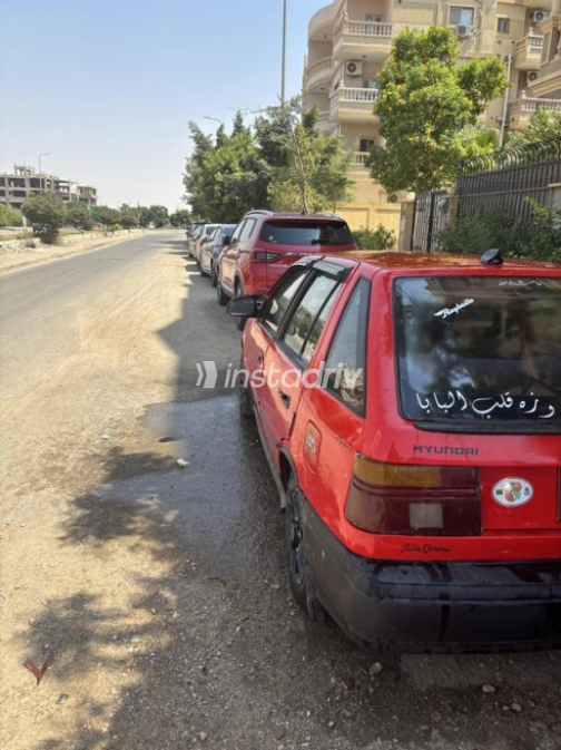 Hyundai Excel 1997 Red Manual Used for Sale in Cairo - 6