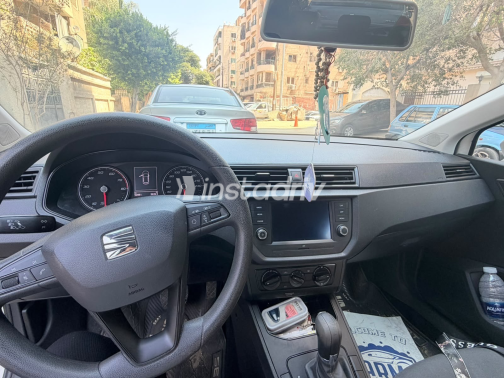 Seat Ibiza 2020 White Automatic Used for Sale in Greater Cairo ( Cairo + Giza) - 1
