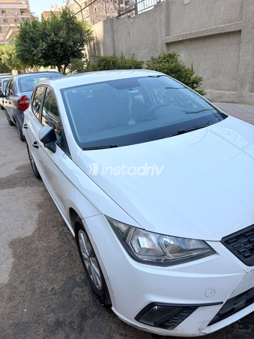 Seat Ibiza 2020 White Automatic Used for Sale in Greater Cairo ( Cairo + Giza) - 2