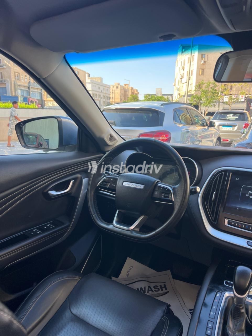 Jetour X70 2022 White Automatic Used for Sale in Greater Cairo ( Cairo + Giza) - 4