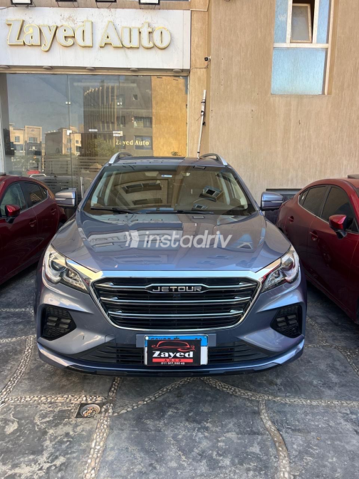 Jetour X70 2022 White Automatic Used for Sale in Greater Cairo ( Cairo + Giza) - 5