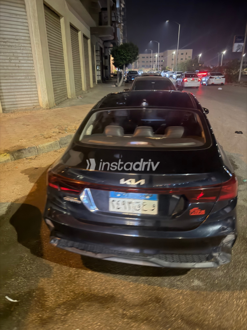 Kia Grand Cerato 2022 Black Automatic Used for Sale in Greater Cairo ( Cairo + Giza) - 4