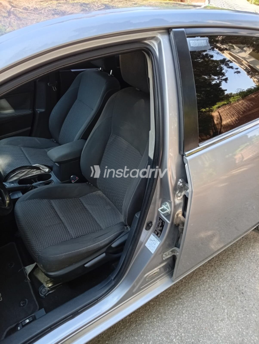 Toyota Corolla 2019 Silver Automatic Used for Sale in Greater Cairo ( Cairo + Giza) - 8