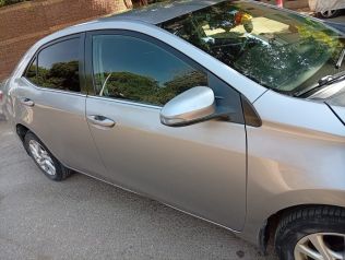 Toyota Corolla 2019 Silver Automatic Used for Sale in Greater Cairo ( Cairo + Giza)