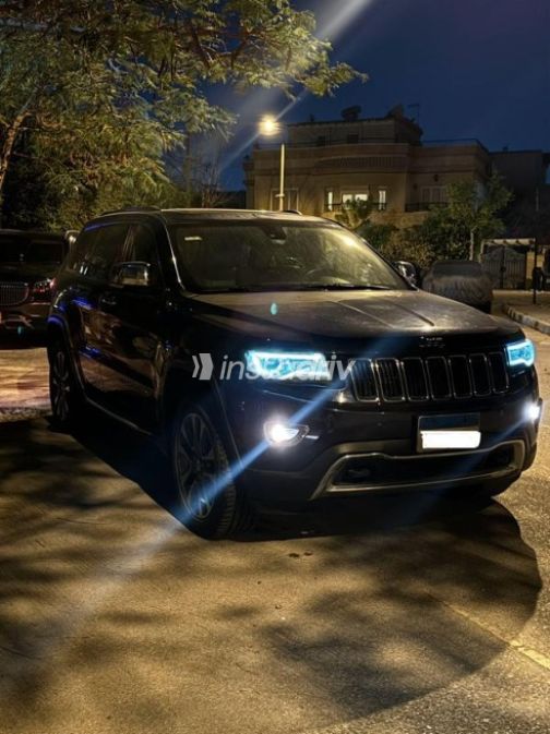 Jeep Grand Cherokee 2017 Dark Blue Automatic Used for Sale in Greater Cairo ( Cairo + Giza) - 2