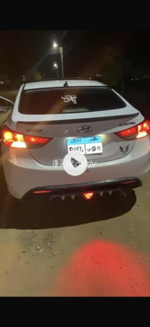 Hyundai Elantra 2012 White Automatic Used for Sale in Zagazig - 4