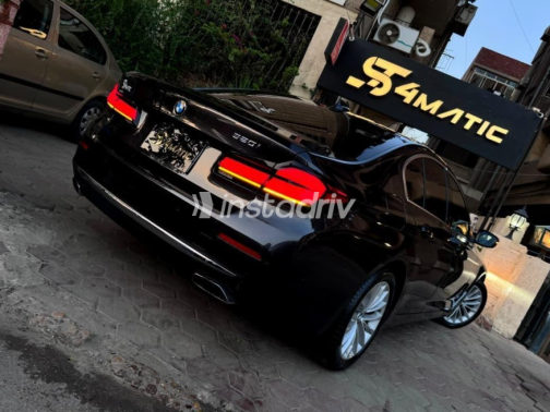بي ام دبليو 520 2023 أسود أوتوماتيك مستعملة للبيع في القاهرة - 4