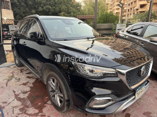 MG HS 2021 Black Automatic Used for Sale in Nasr city - 2