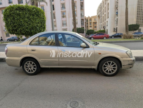 Nissan Sunny 2011 Gold Automatic Used for Sale in Greater Cairo ( Cairo + Giza) - 5