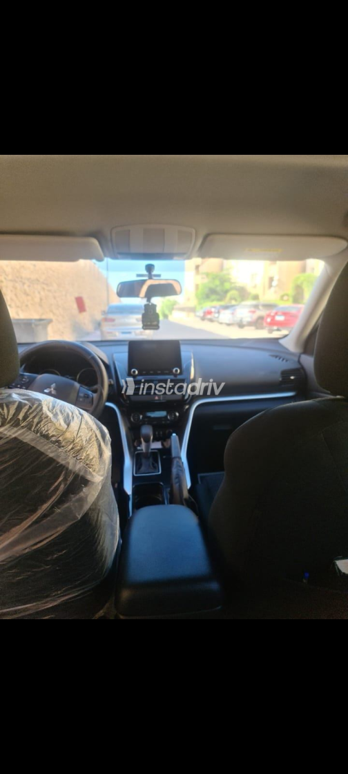 Mitsubishi Eclipse 2024 Red Automatic Used for Sale in Greater Cairo ( Cairo + Giza) - 4