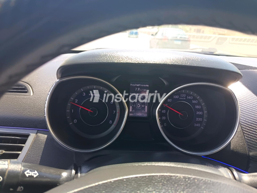 Hyundai Elantra 2013 Silver Automatic Used for Sale in Greater Cairo ( Cairo + Giza) - 1